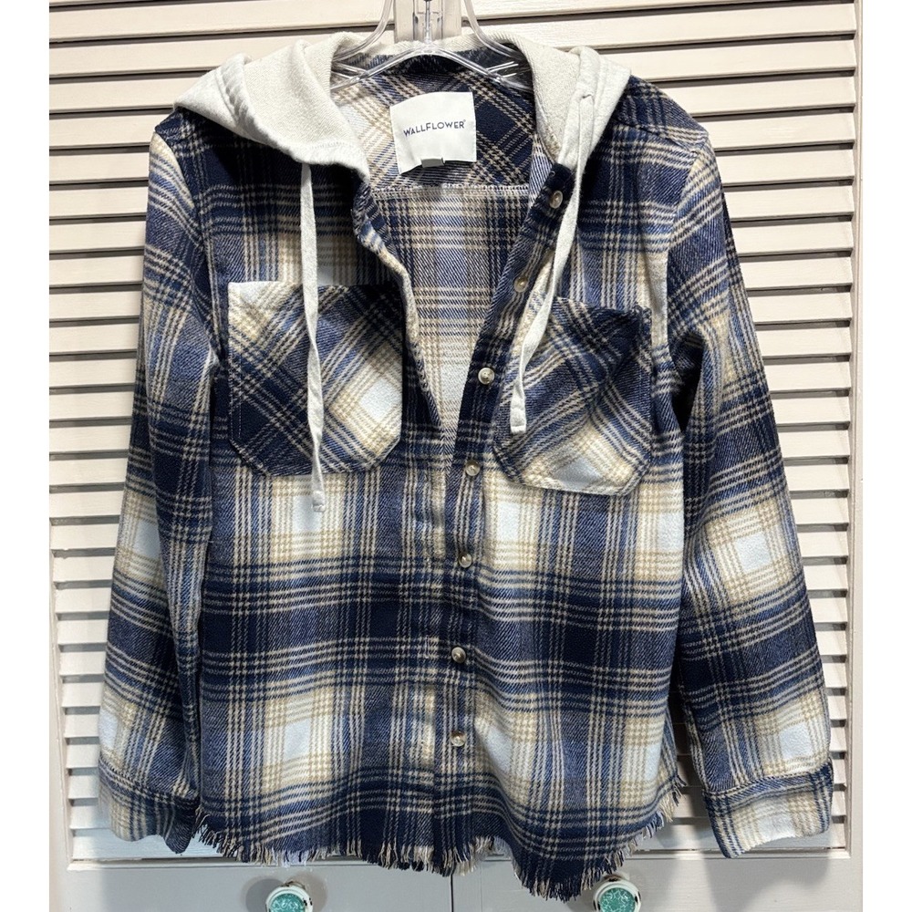 Wallflower Fleece Shacket Button Up Hood Size XS‎ Relaxed Blue/Tan Plaid Warm